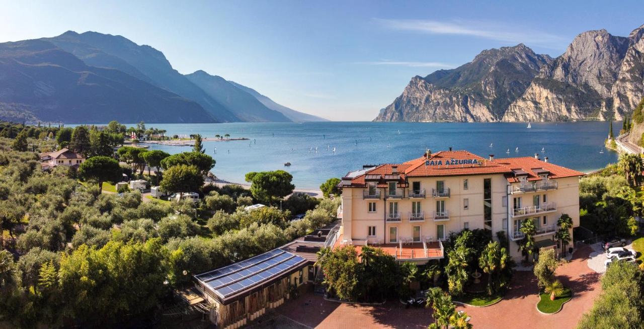 Hotel Baia Azzurra - Lake Front Torbole Sul Garda Exterior photo